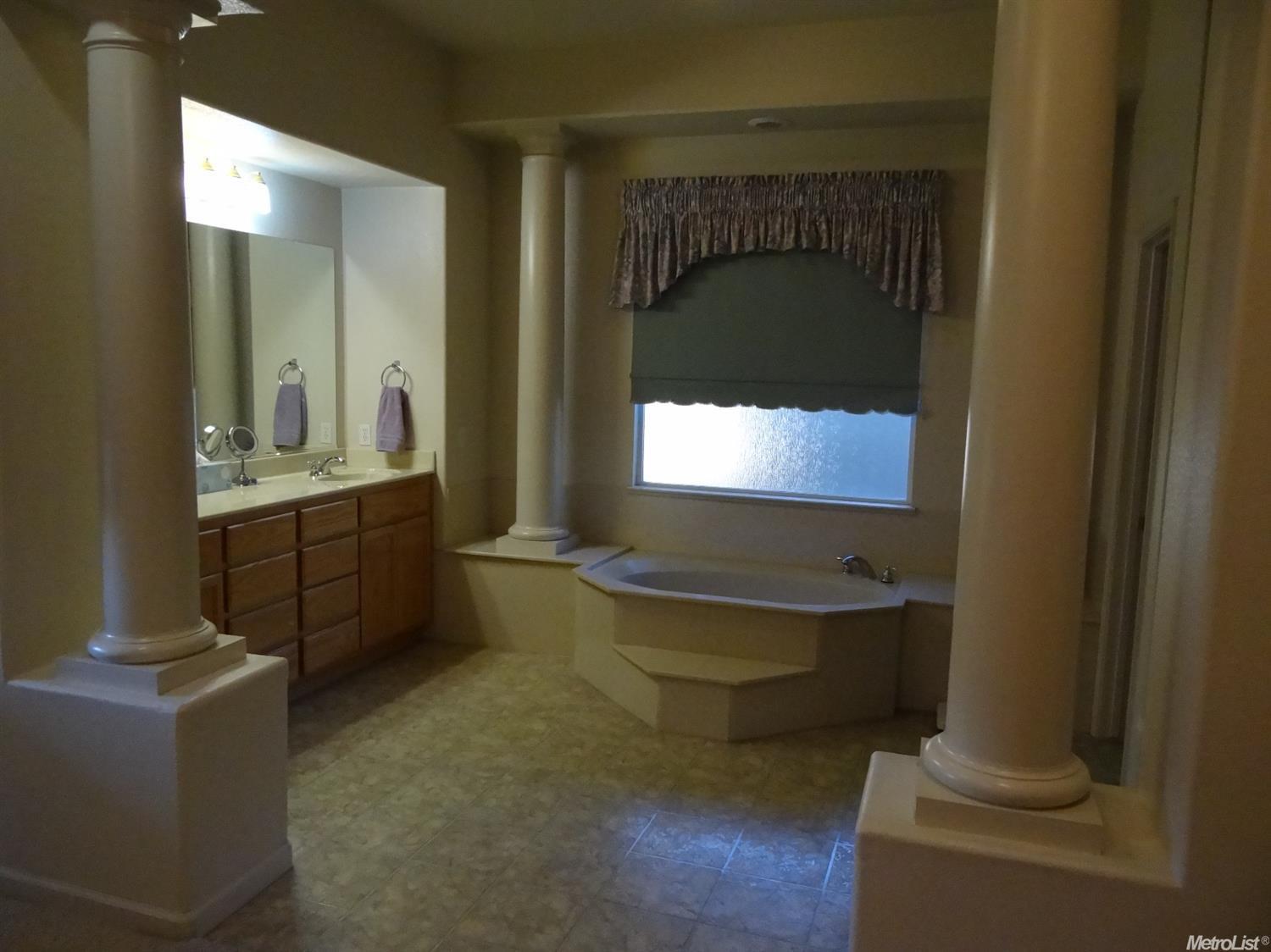 4121 Mount Airy Ln, Modesto, CA 95355 photo 7