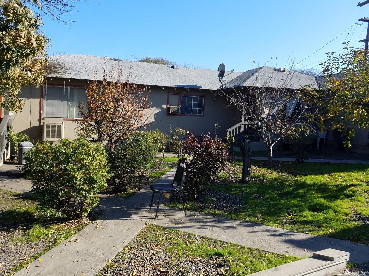 656 Paradise Rd, Modesto, CA 95351 photo 1