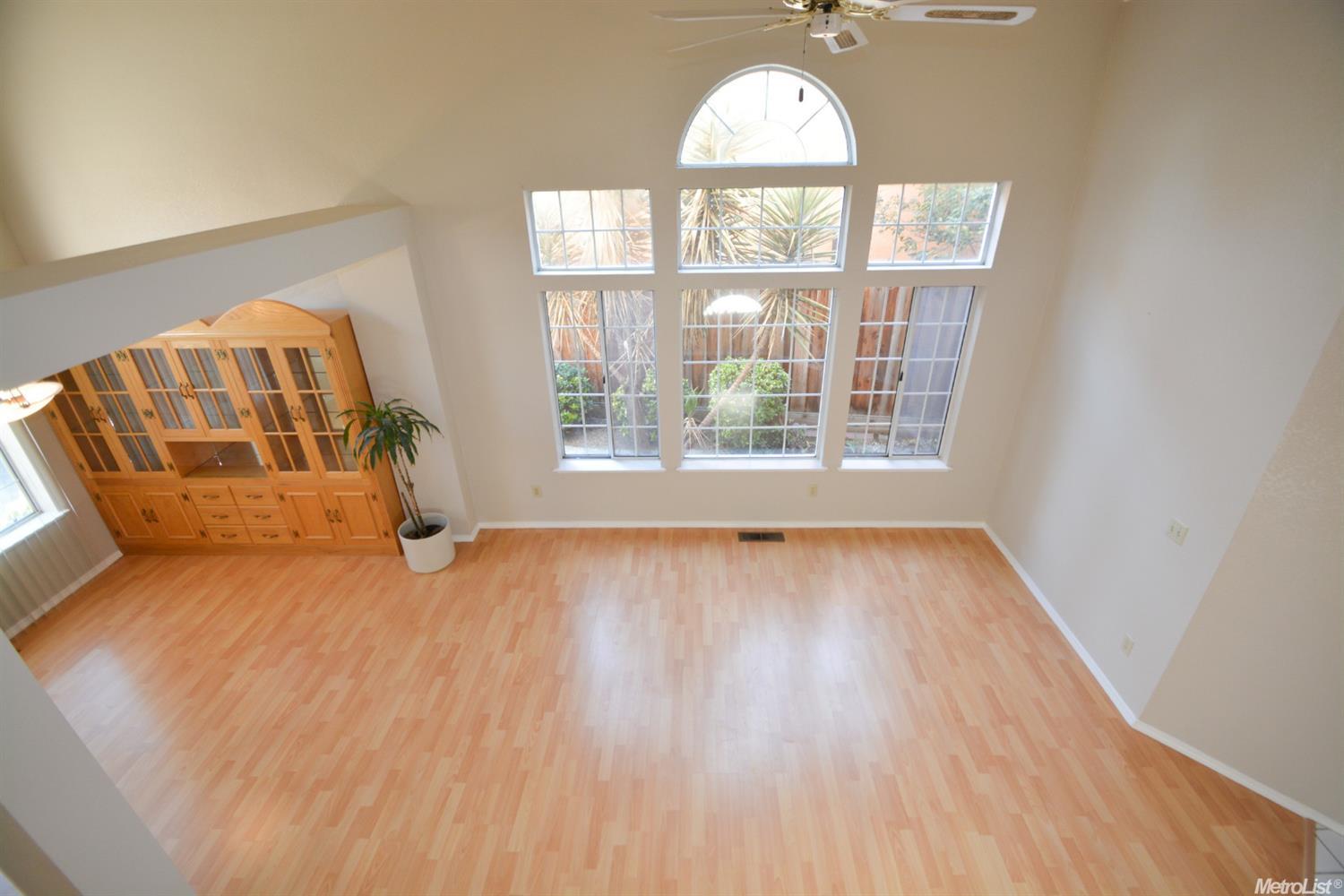 330 Jaeger St, Tracy, CA 95376 photo 5