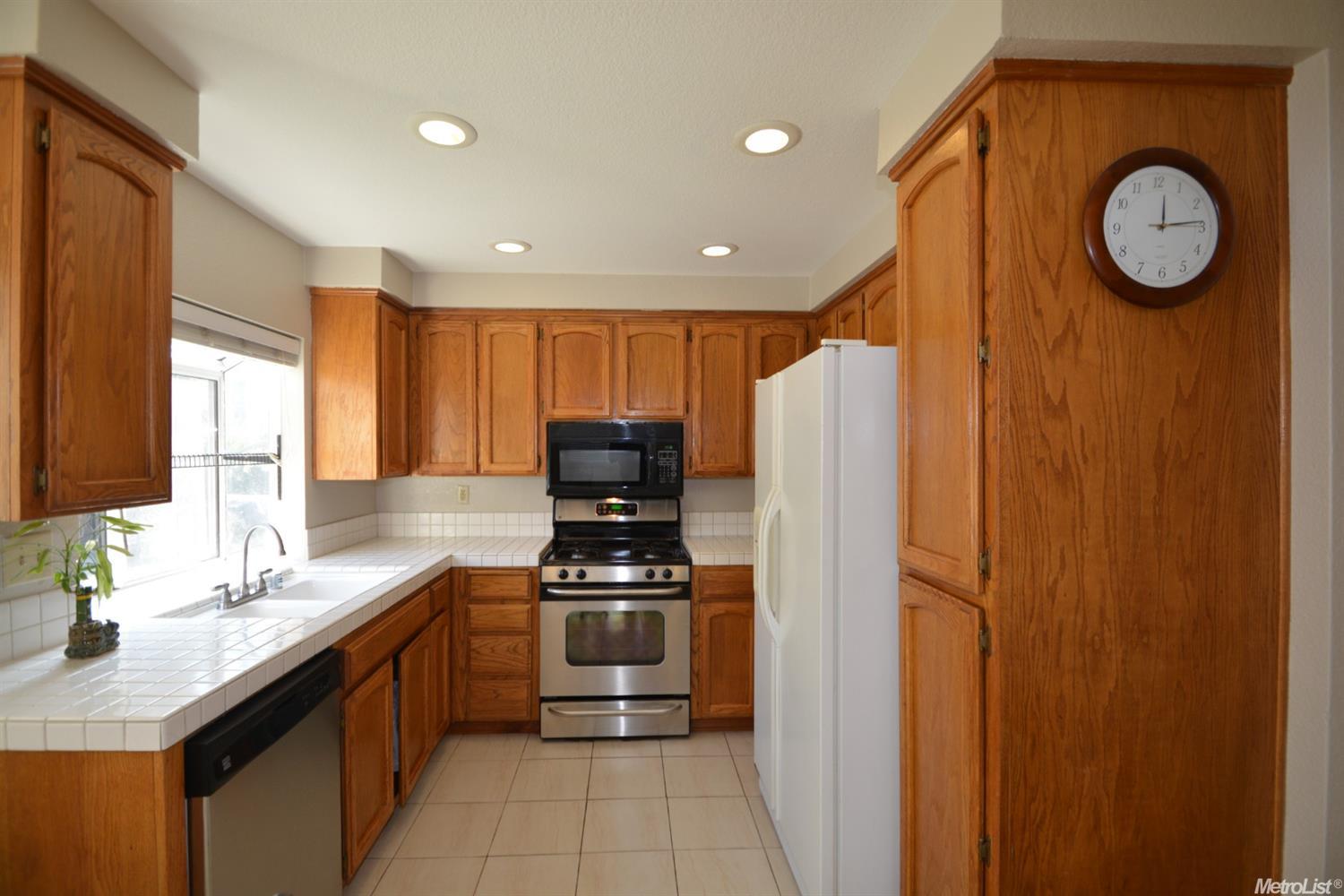 330 Jaeger St, Tracy, CA 95376 photo 12