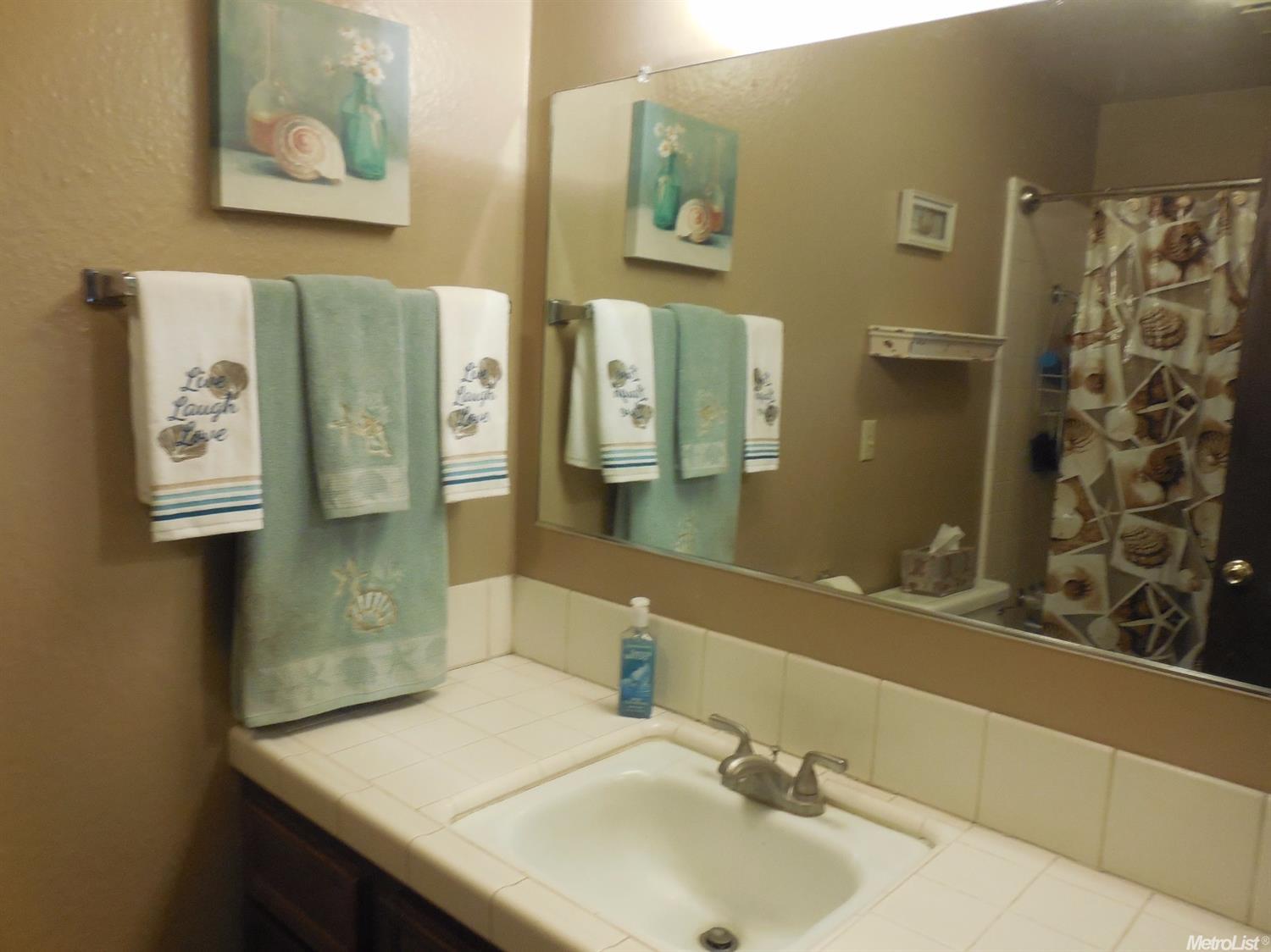 901 Dyer Ln, Modesto, CA 95350 photo 12