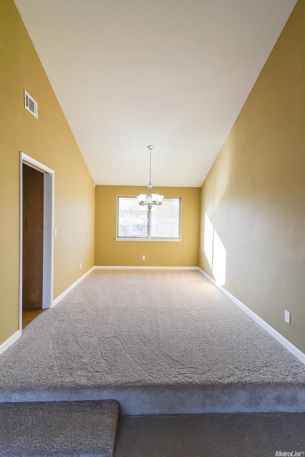 1382 Parkview St, Manteca, CA 95337 photo 6