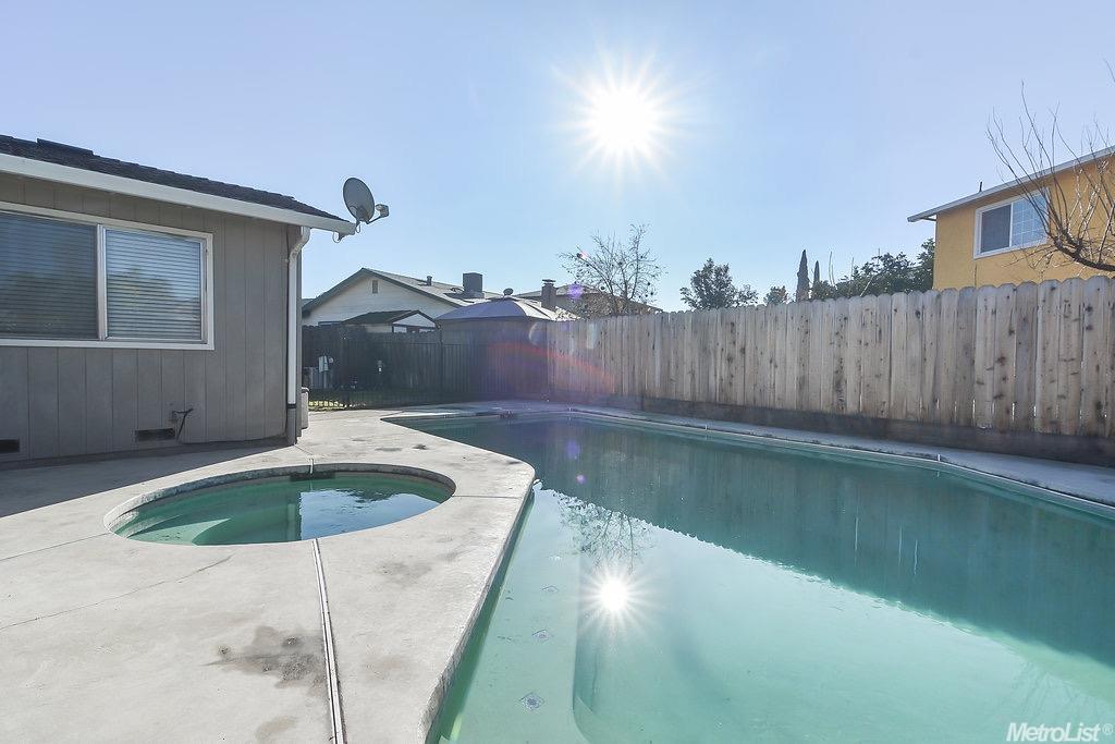 1382 Parkview St, Manteca, CA 95337 photo 16