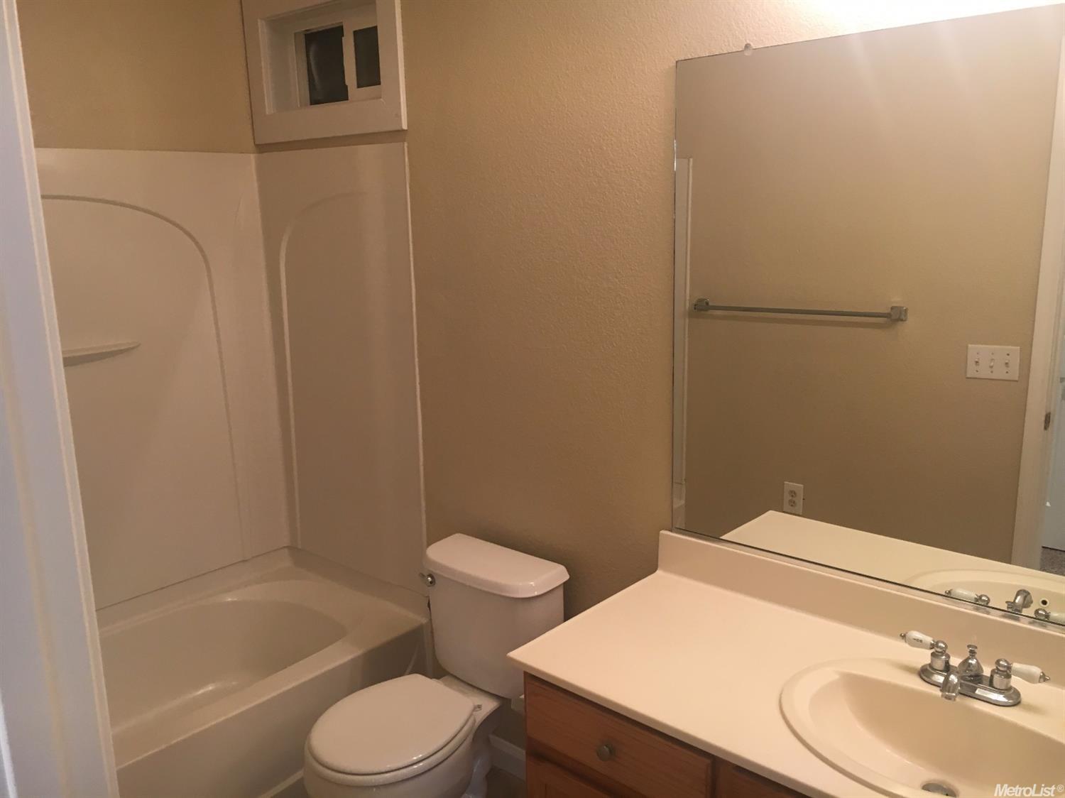 1168 Hackett Rd, Ceres, CA 95307 photo 5