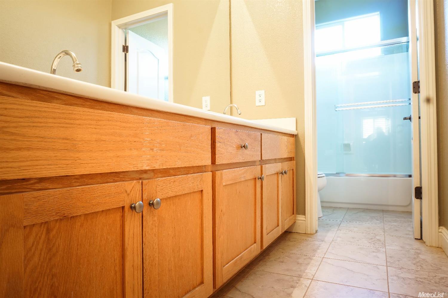 2912 Toronto, Modesto, CA 95355 photo 24