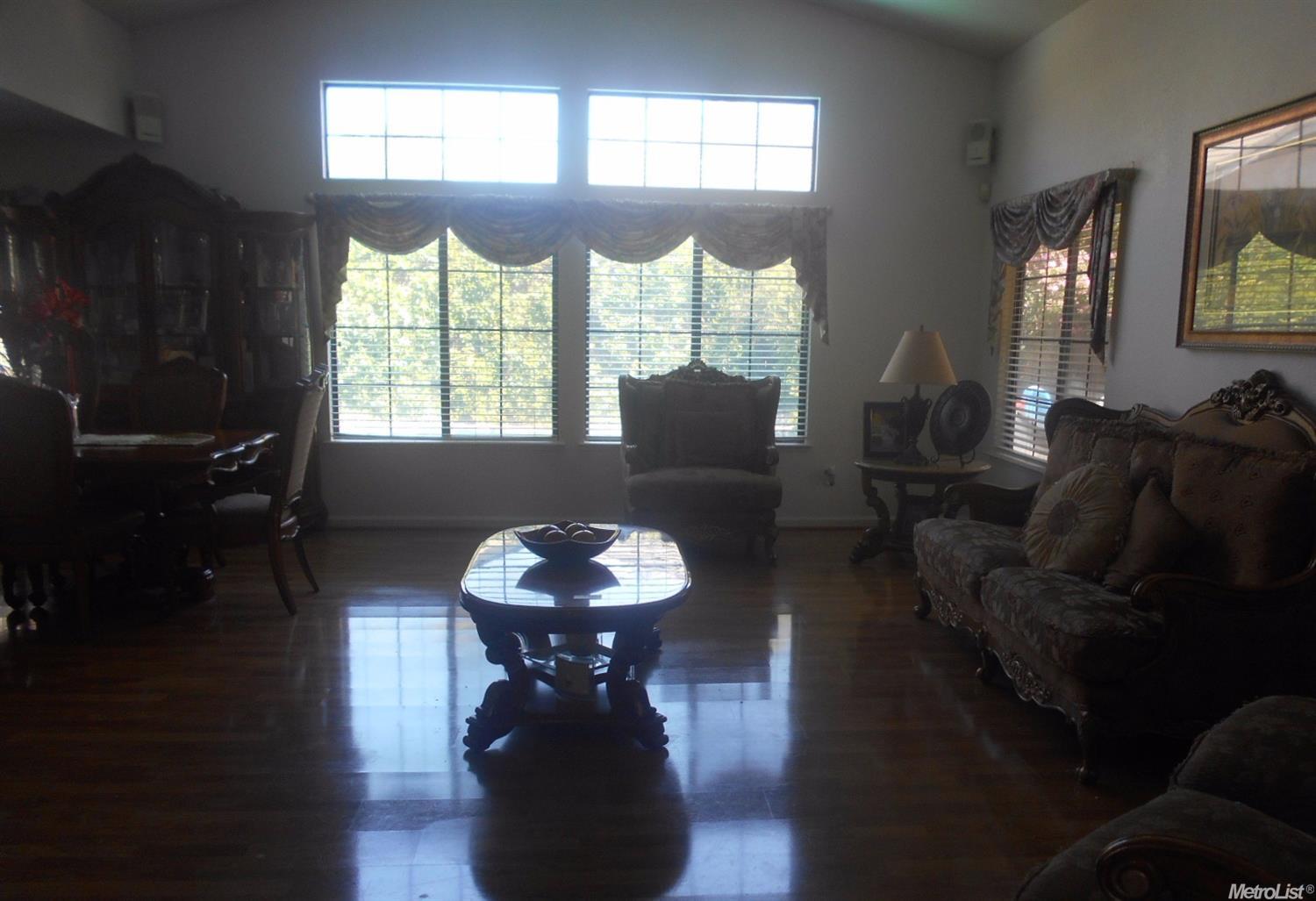 1553 Brookside Dr, Manteca, CA 95336 photo 6