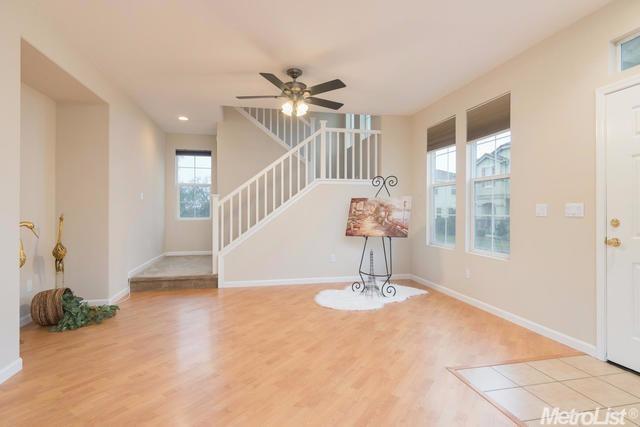 580 Given St, Folsom, CA 95630 photo 6