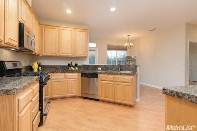 580 Given St, Folsom, CA 95630 photo 13