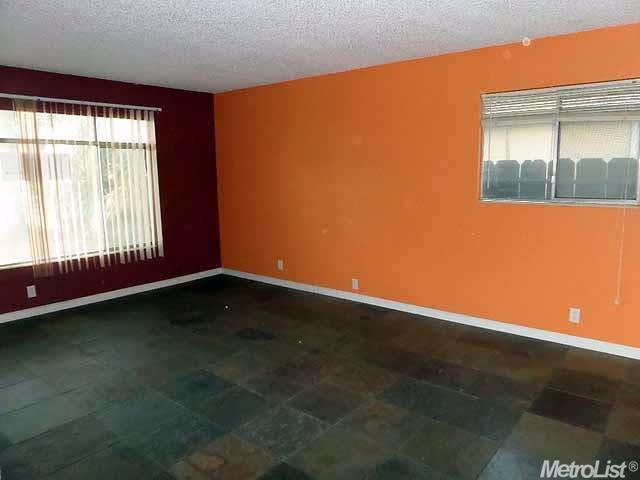 136 Hayes Dr, Turlock, CA 95382 photo 5