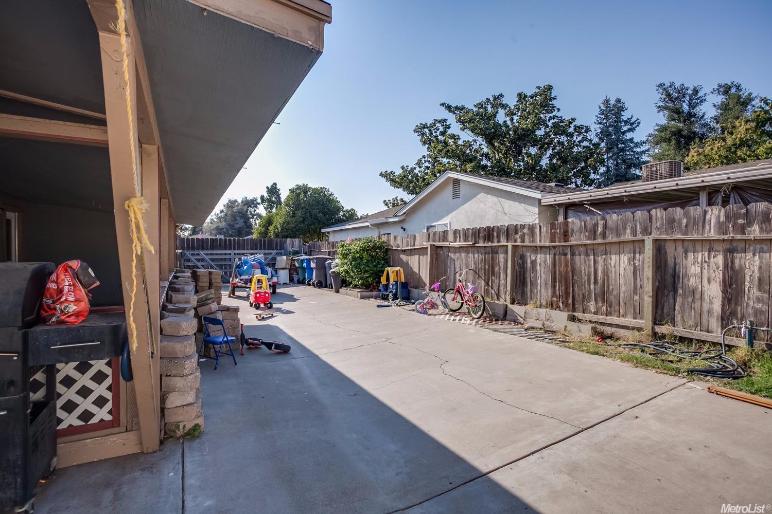 954 Parkside Ave, Manteca, CA 95336 photo 11