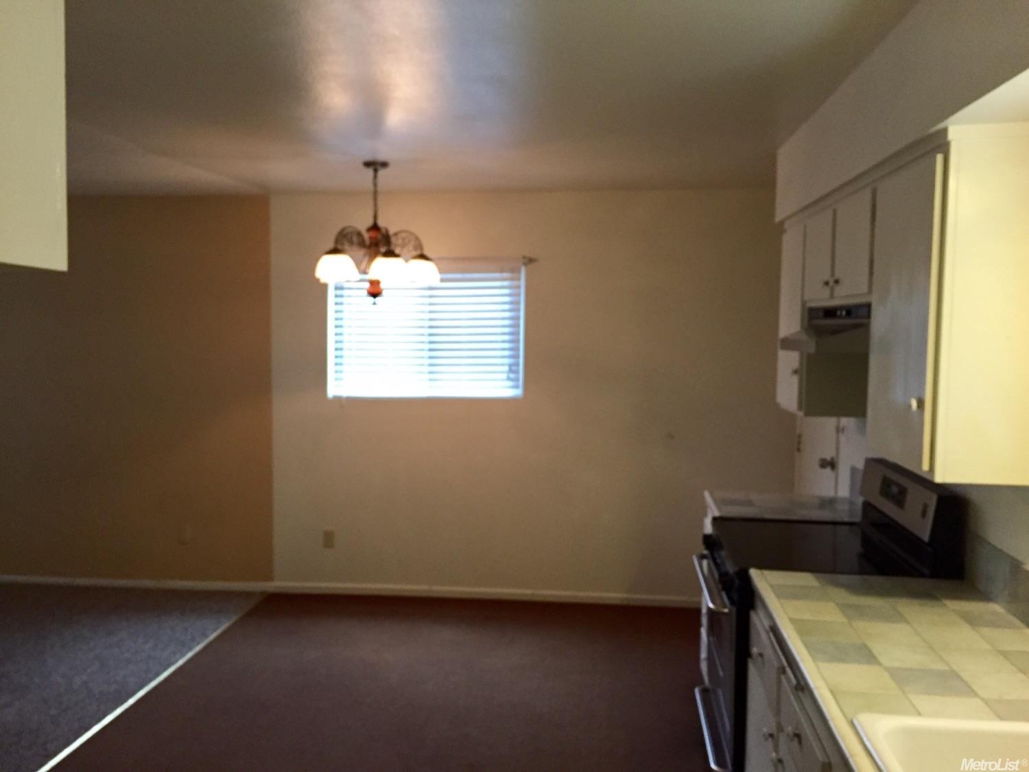 1507 Edith, Gustine, CA 95322 photo 4