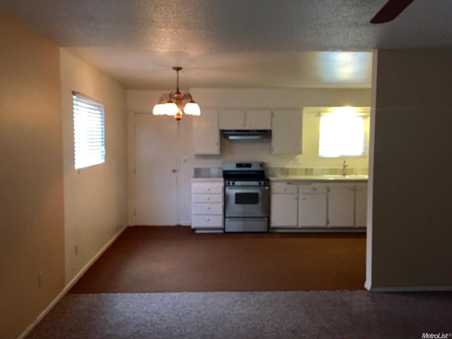 1507 Edith, Gustine, CA 95322 photo 3
