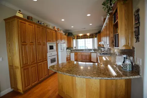 10537 Ridgecrest, Jackson, CA 95642 photo 3