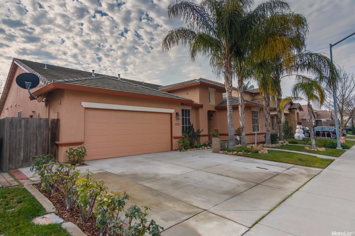 1400 Blakely Ln, Modesto, CA 95356 photo 2