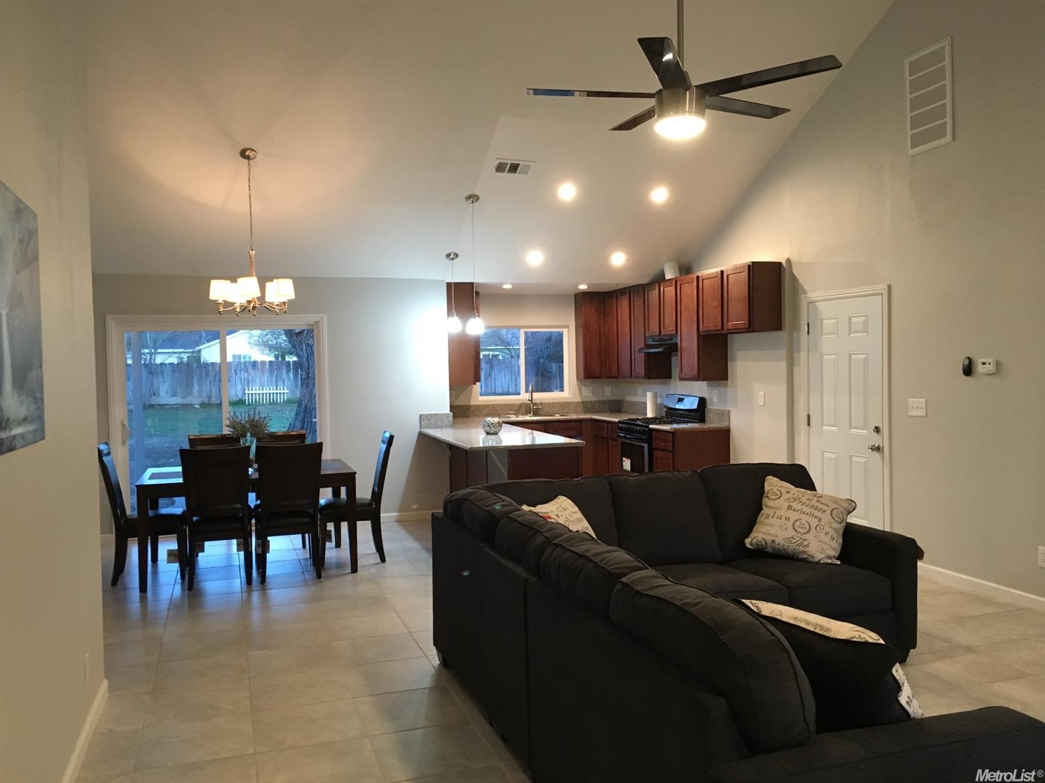 1828 Ohio Ave, Modesto, CA 95358 photo 3