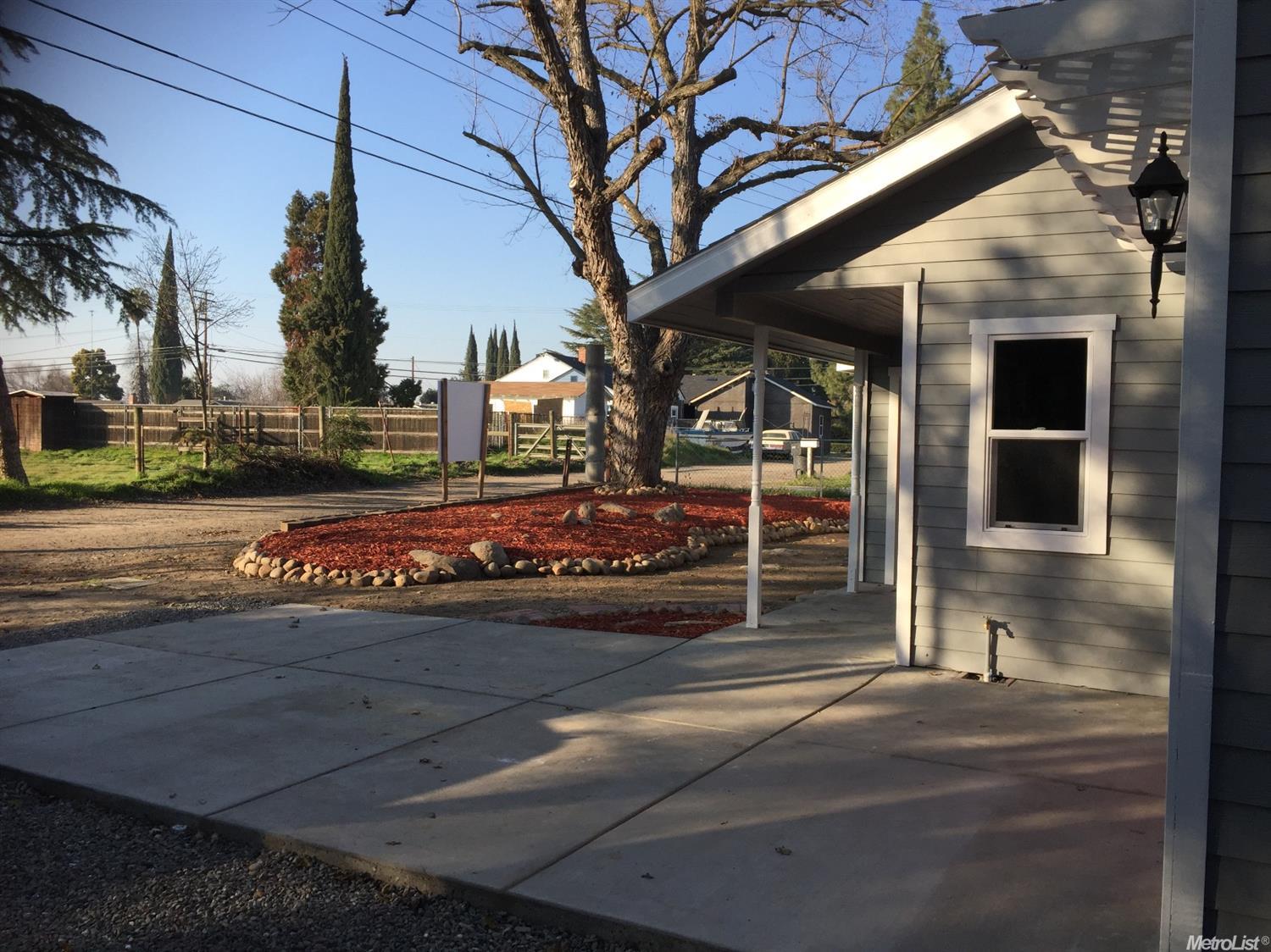 1828 Ohio Ave, Modesto, CA 95358 photo 2