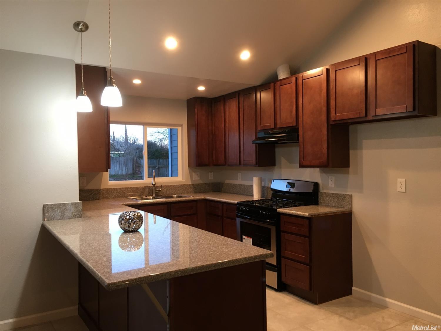 1828 Ohio Ave, Modesto, CA 95358 photo 9