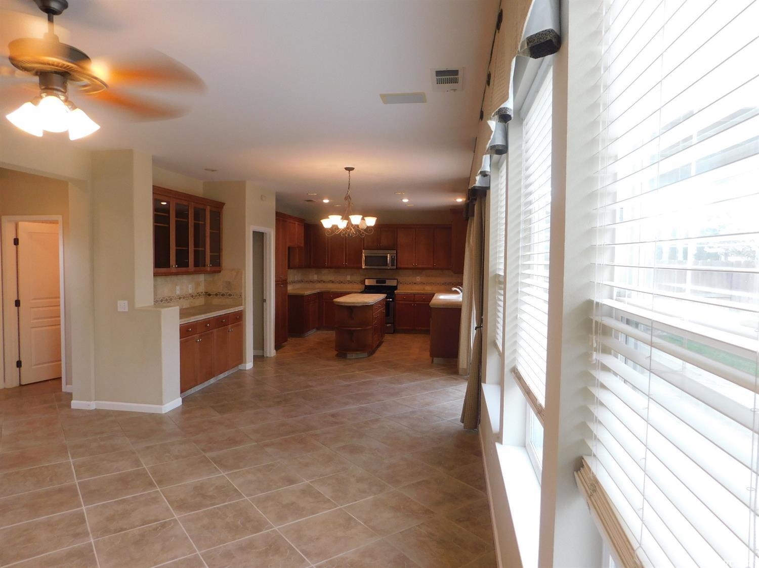 229 Arcadia Pl, Lodi, CA 95240 photo 8