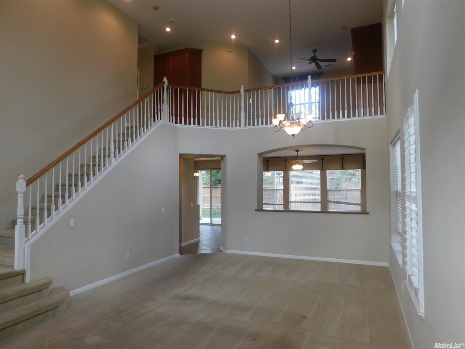 229 Arcadia Pl, Lodi, CA 95240 photo 3