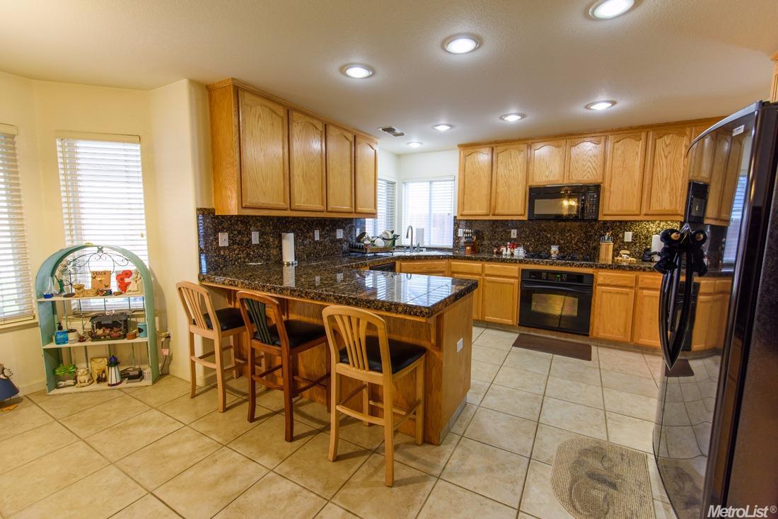 1829 Winding River Ct, Manteca, CA 95337 photo 11