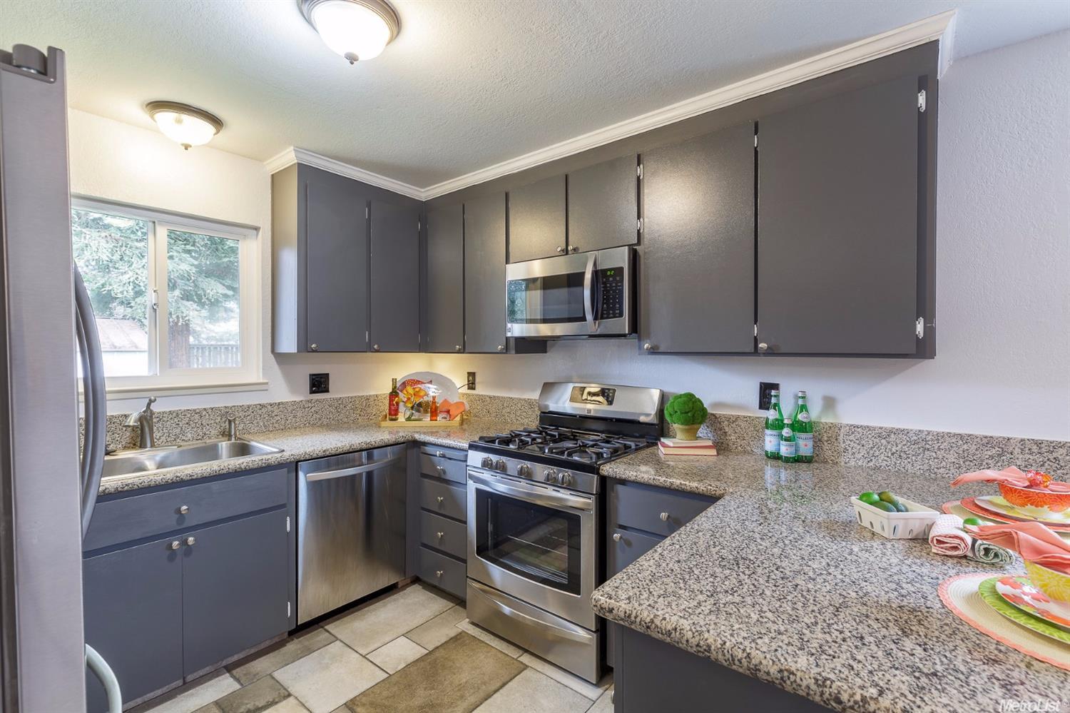 1307 Bunker Ln, Manteca, CA 95336 photo 7