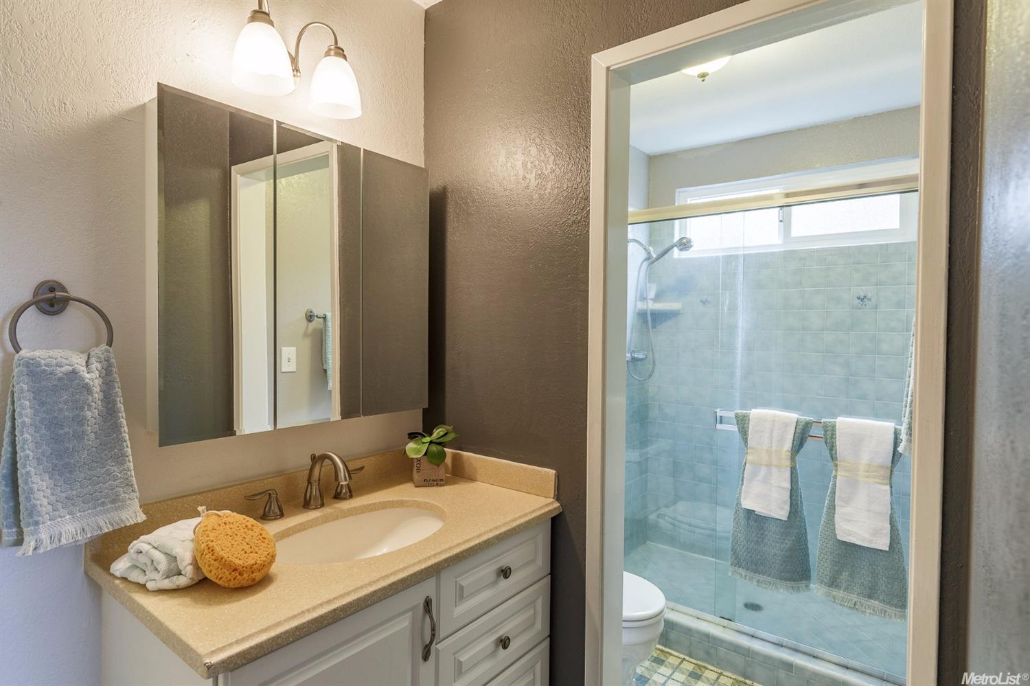 1307 Bunker Ln, Manteca, CA 95336 photo 16