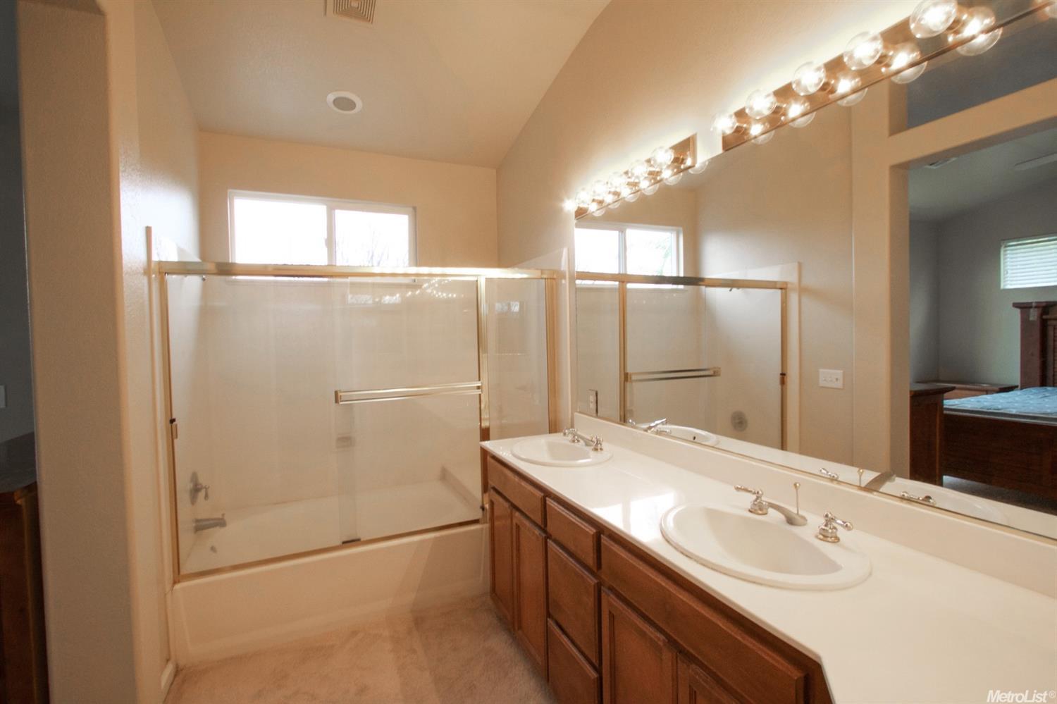 2425 Summerlin Dr, Modesto, CA 95356 photo 10