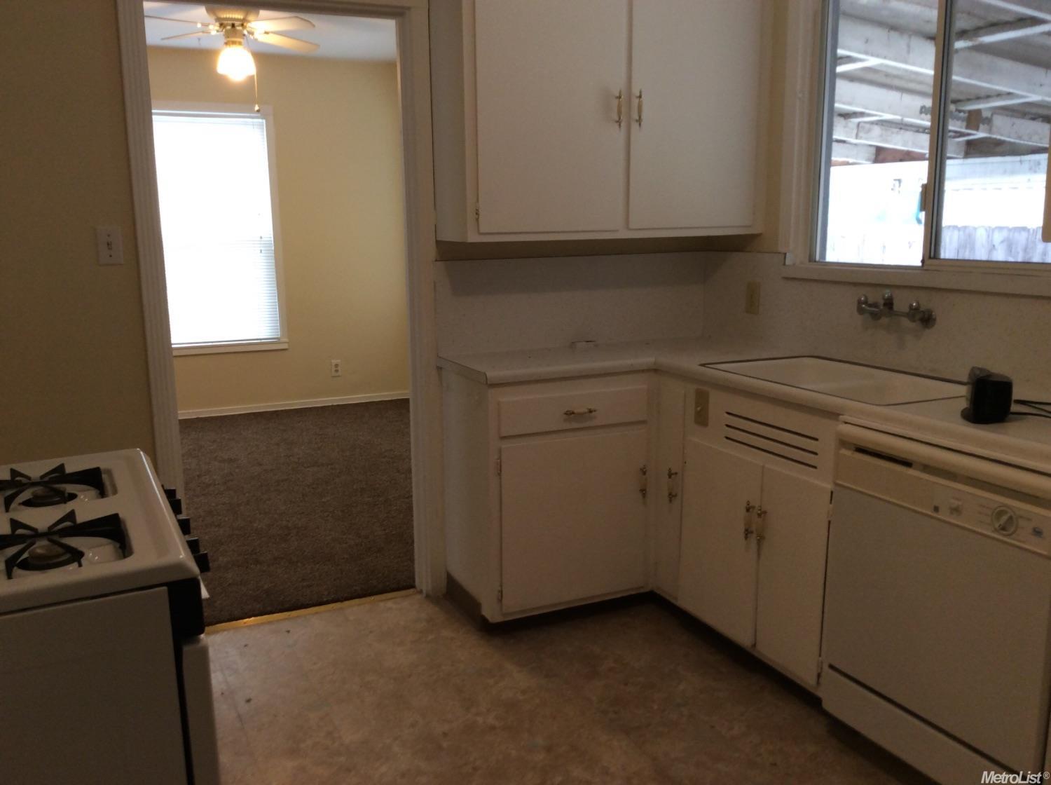 147 Phoenix Ave, Modesto, CA 95354 photo 12