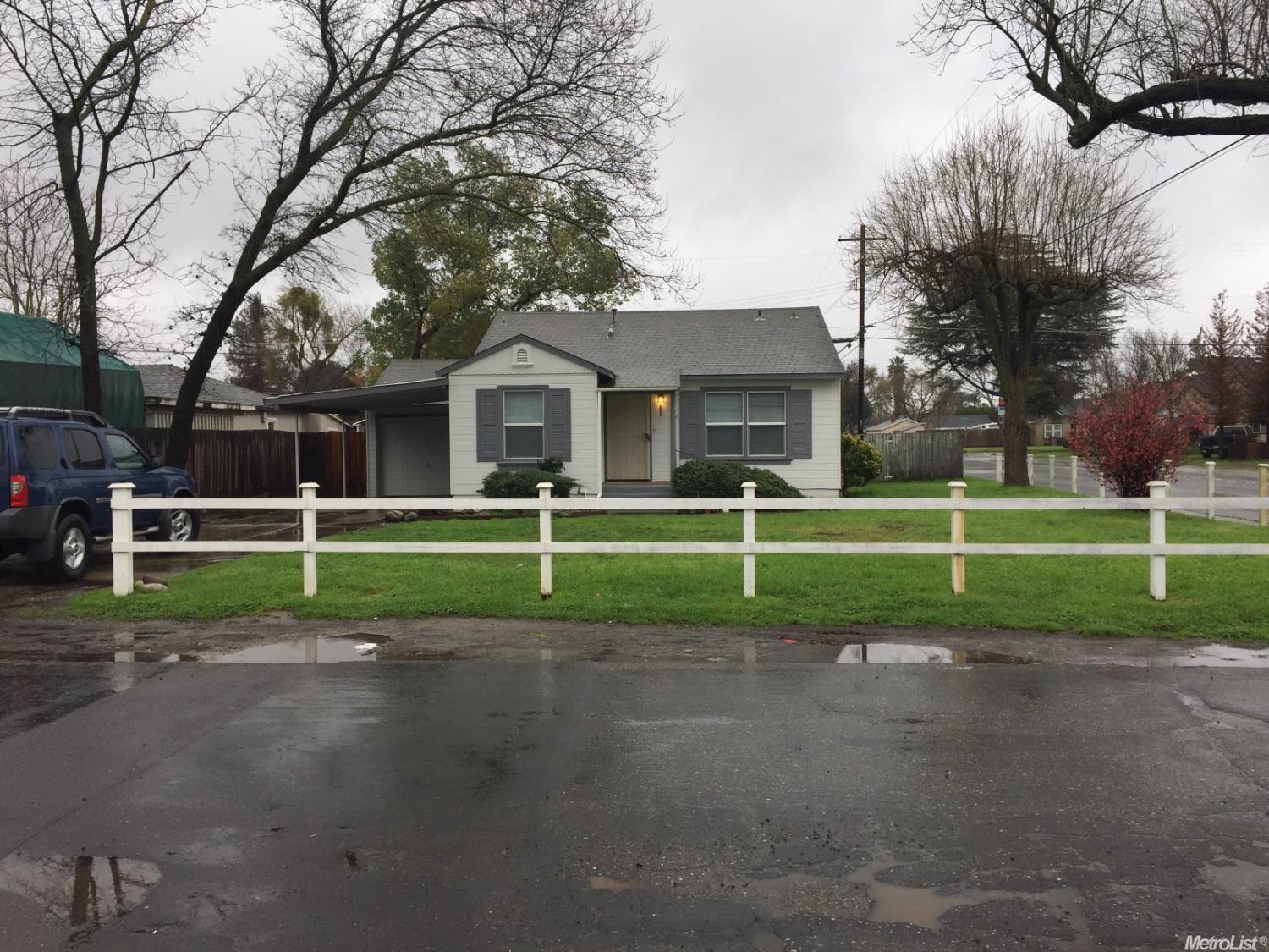 147 Phoenix Ave, Modesto, CA 95354 photo 1