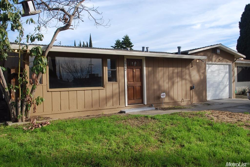 2712 Garvey, Modesto, CA 95350 photo 2