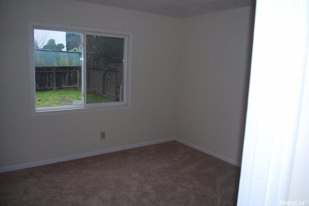 2712 Garvey, Modesto, CA 95350 photo 8