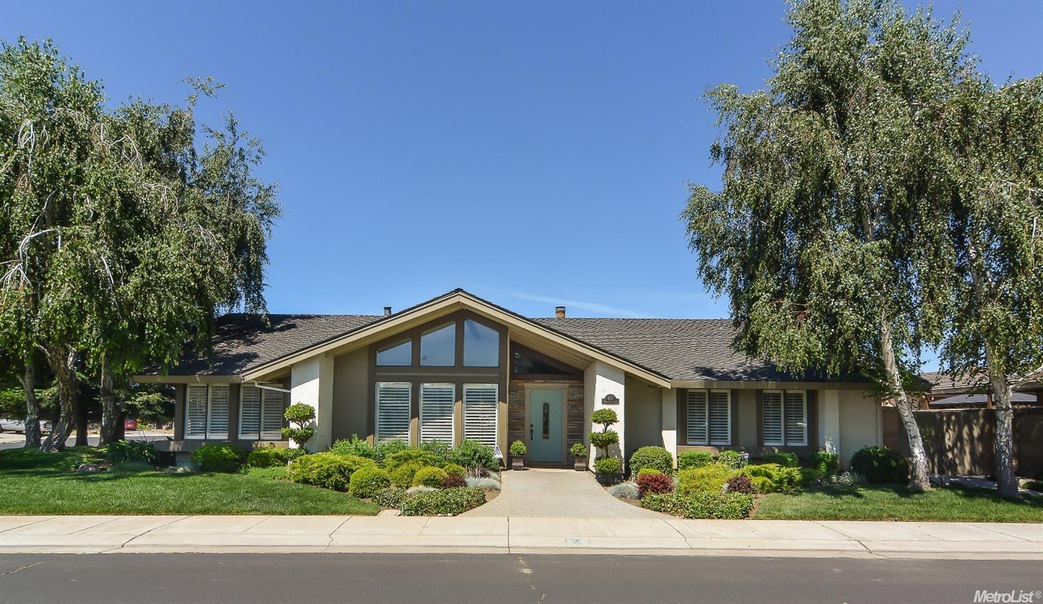 817 Monticello Ln, Manteca, CA 95336 photo 1