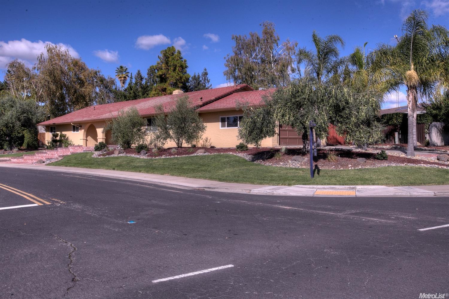 23358 Cypress Point Dr, Ripon, CA 95366 photo 3
