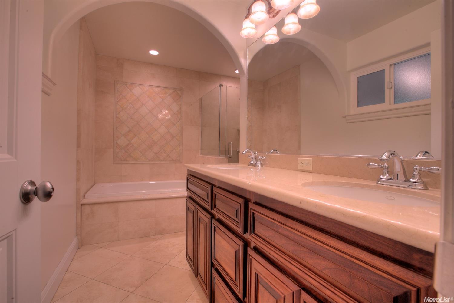 23358 Cypress Point Dr, Ripon, CA 95366 photo 12