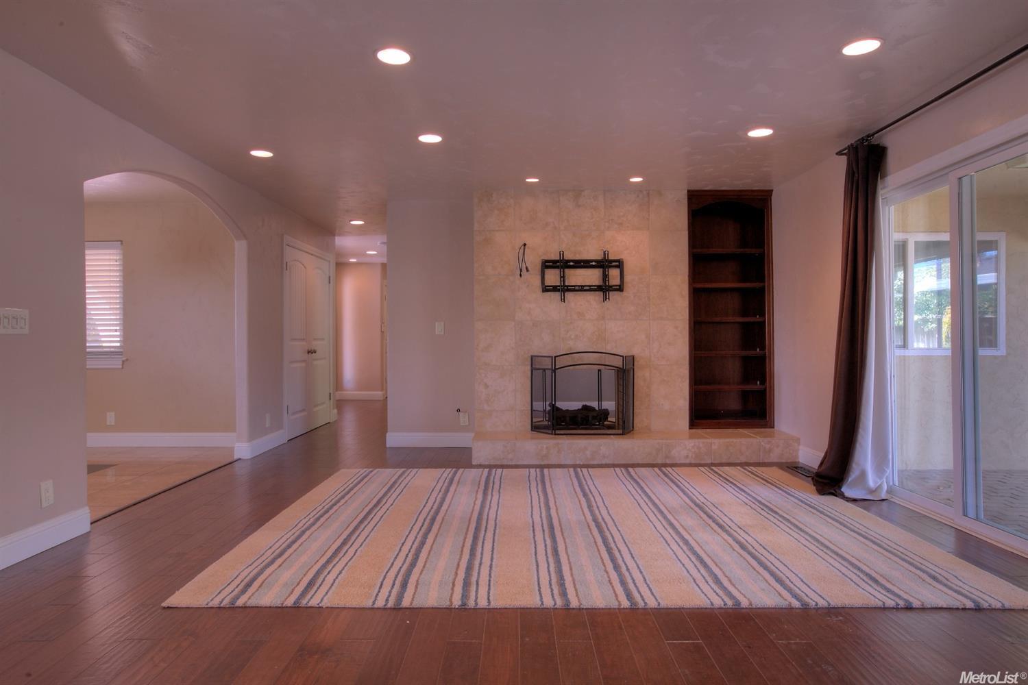 23358 Cypress Point Dr, Ripon, CA 95366 photo 5