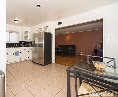 2165 E Marshall St, Turlock, CA 95380 photo 5
