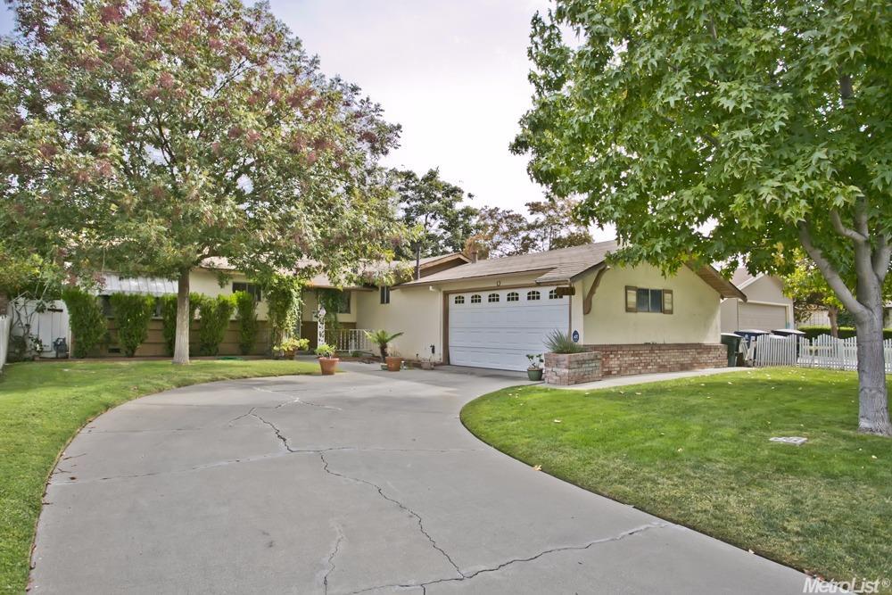 1430 Chester Dr, Tracy, CA 95376 photo 1