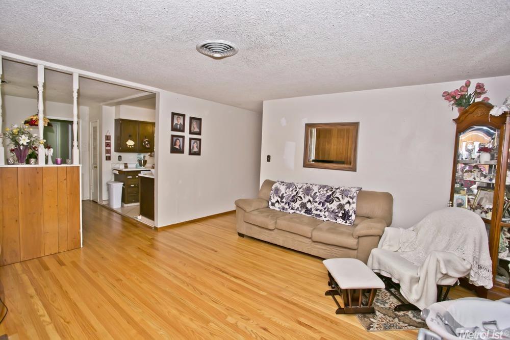 1430 Chester Dr, Tracy, CA 95376 photo 3