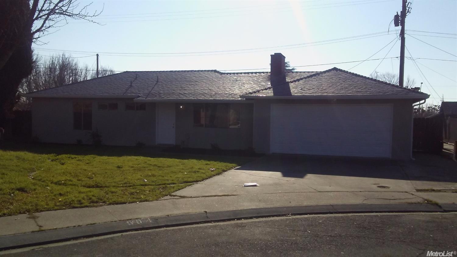 504 Tennyson Dr, Modesto, CA 95351 photo 2