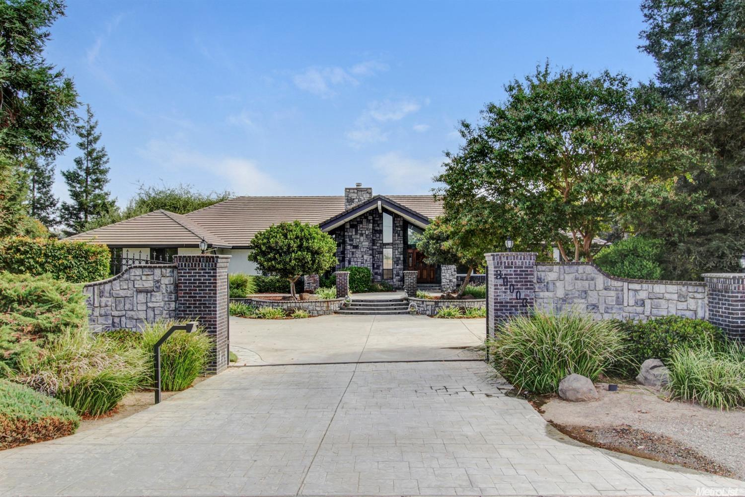 30000 Garden Rd, Manteca, CA 95337 photo 2