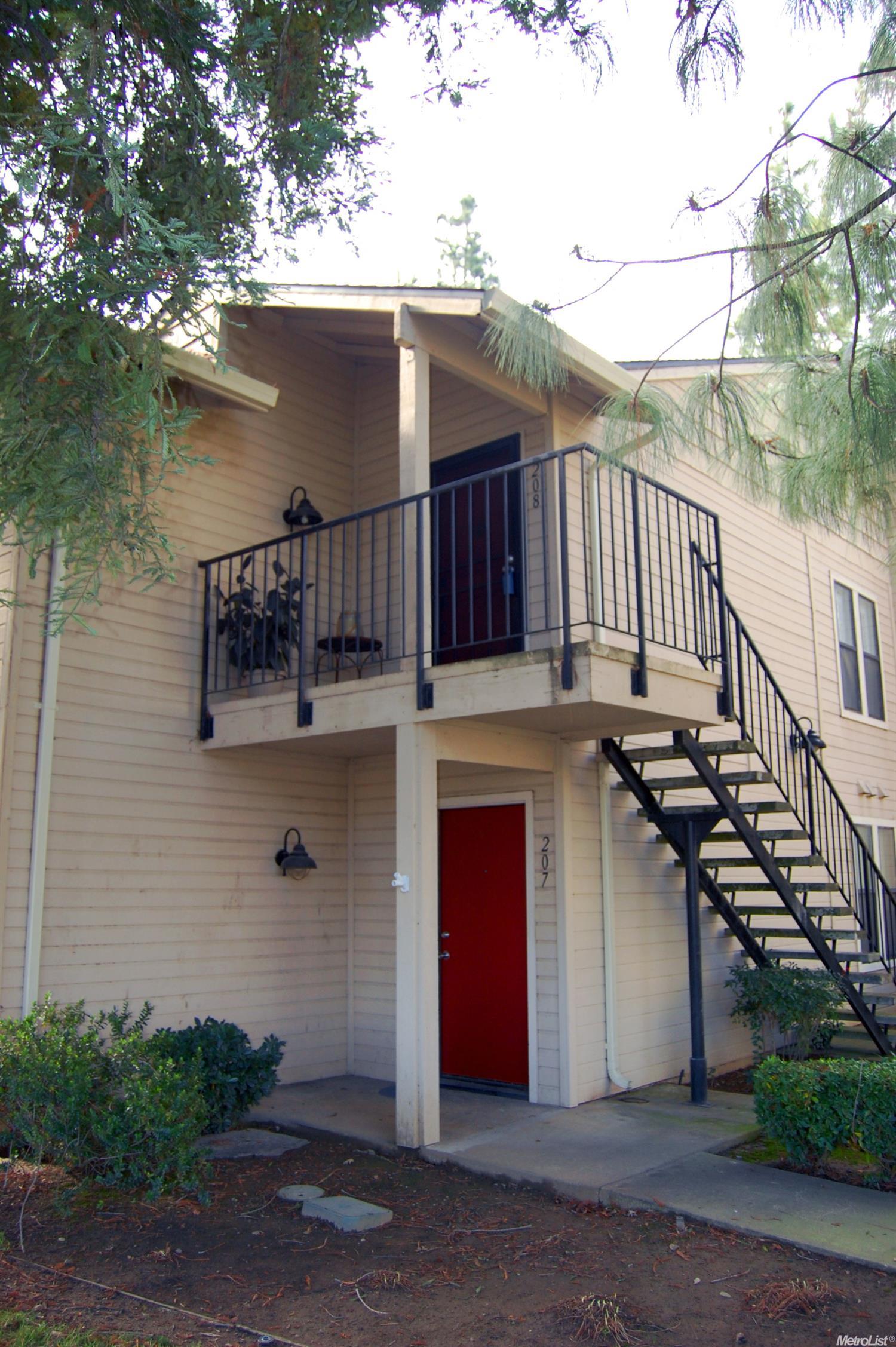 2401 Eilers Ln #208, Lodi, CA 95242 photo 1