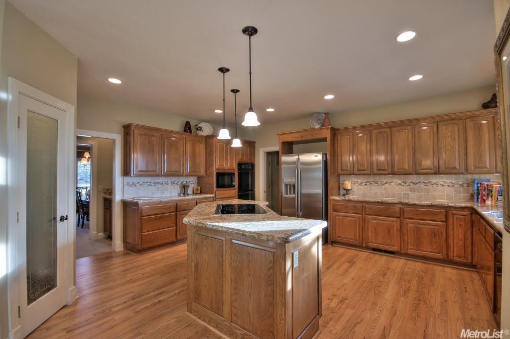 213 Cascade Falls Dr, Folsom, CA 95630 photo 9