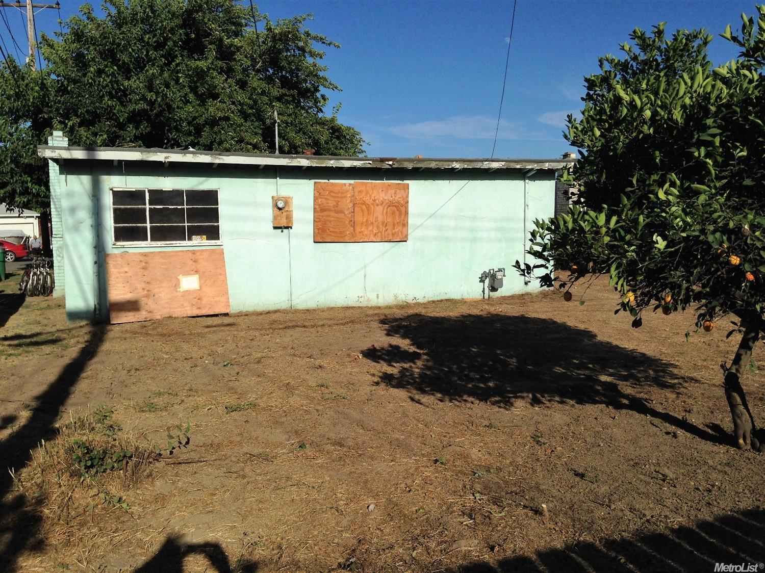 1437 S School St, Lodi, CA 95240 photo 4