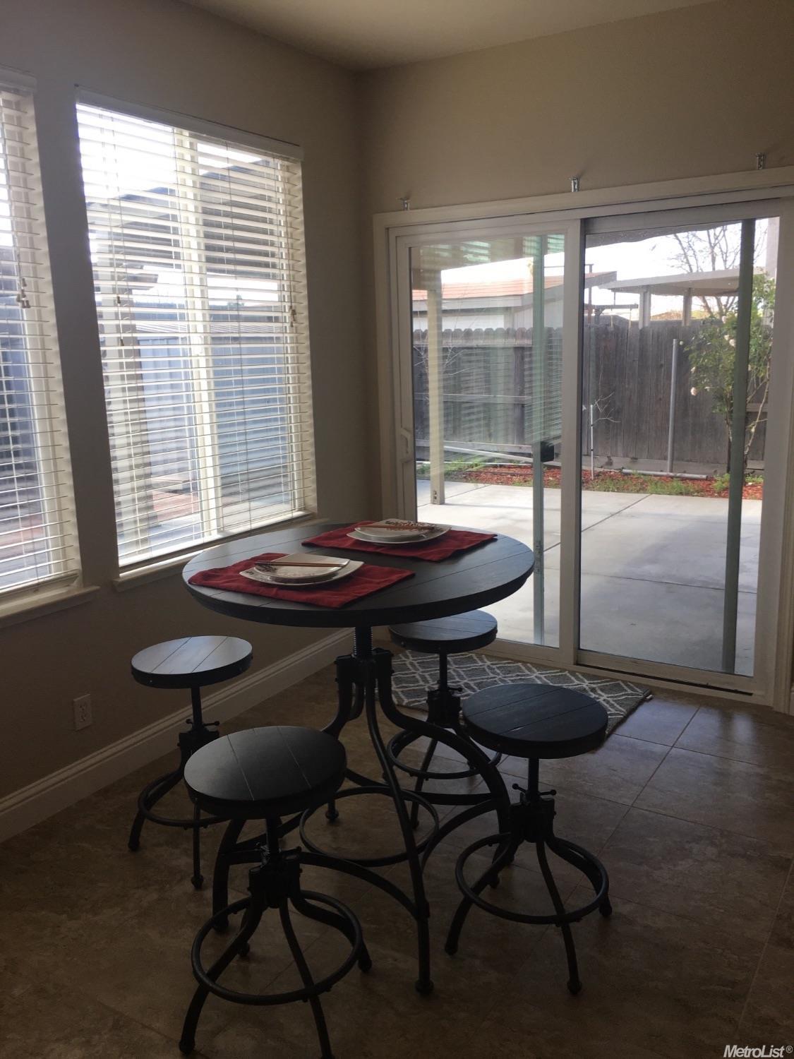 662 Otis Dr, Ripon, CA 95366 photo 5