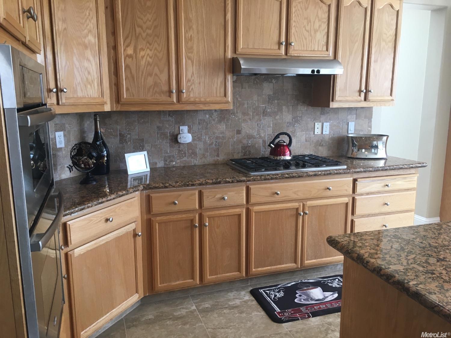 662 Otis Dr, Ripon, CA 95366 photo 6
