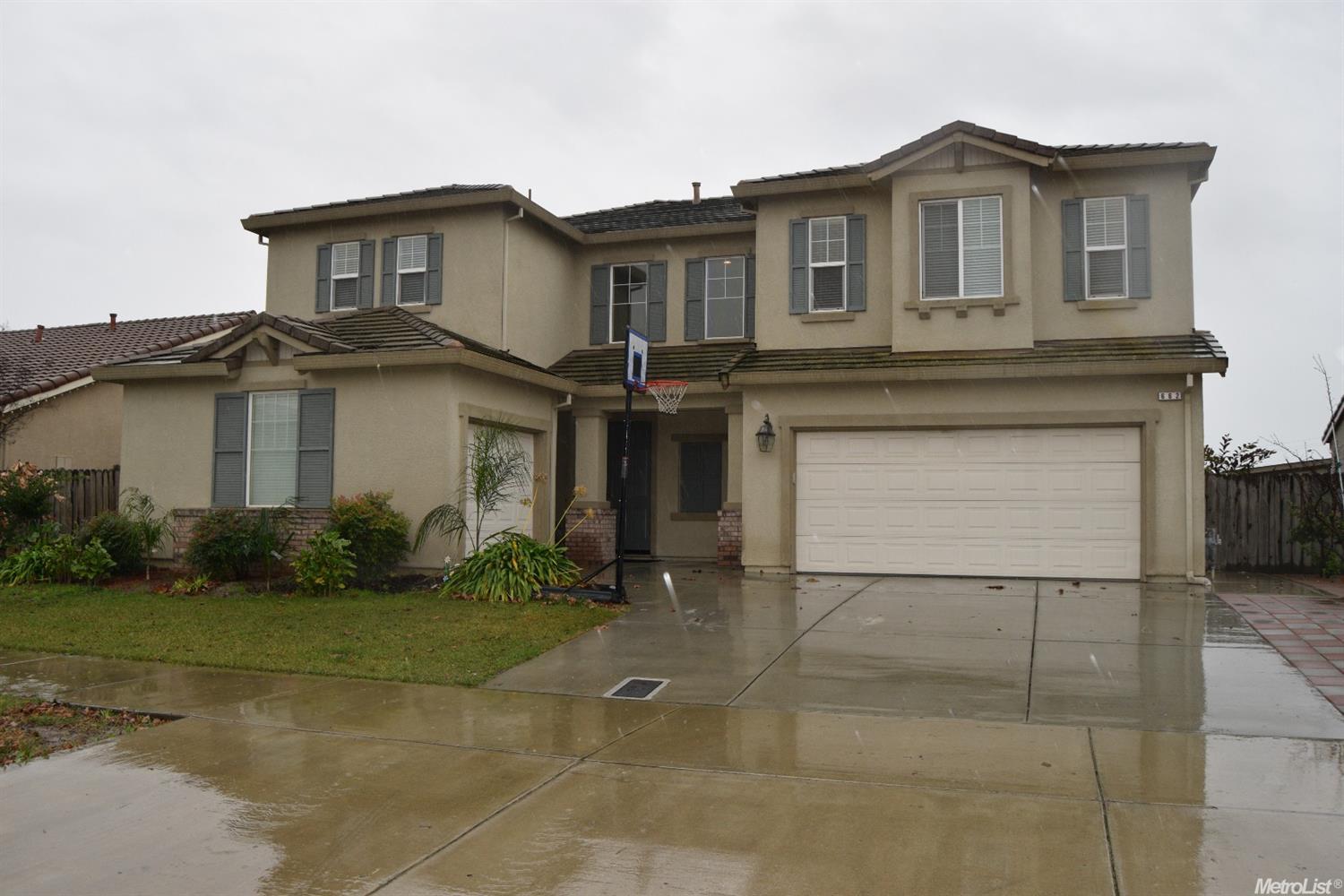 662 Otis Dr, Ripon, CA 95366 photo 1