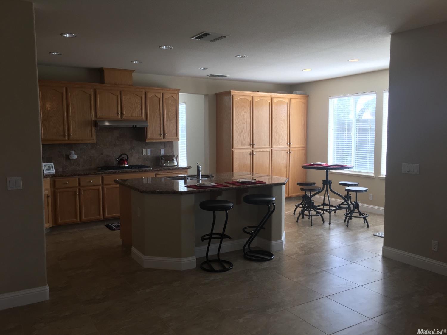 662 Otis Dr, Ripon, CA 95366 photo 7