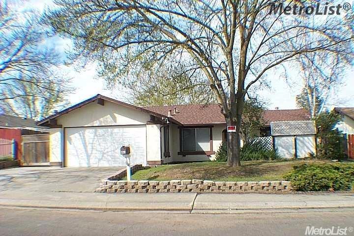 729 Greenback Ln, Modesto, CA 95351 photo 3