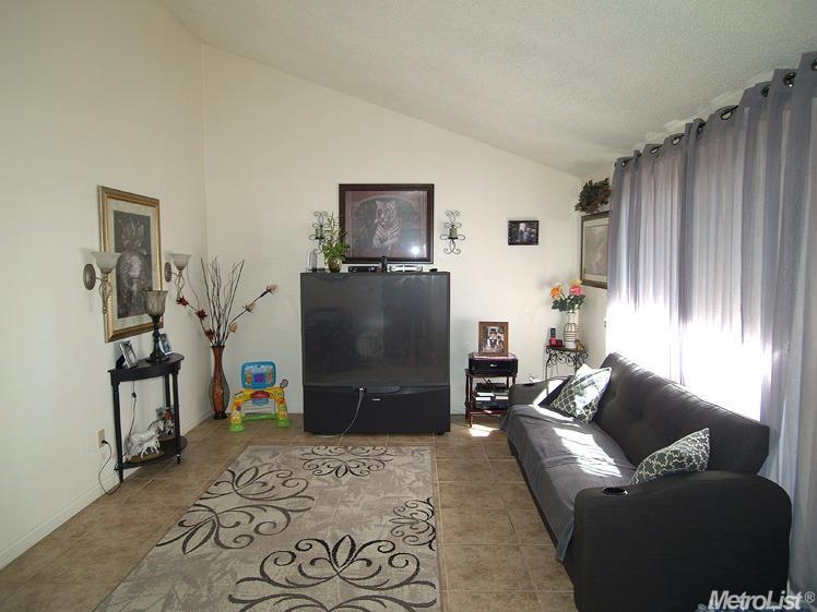 729 Greenback Ln, Modesto, CA 95351 photo 6