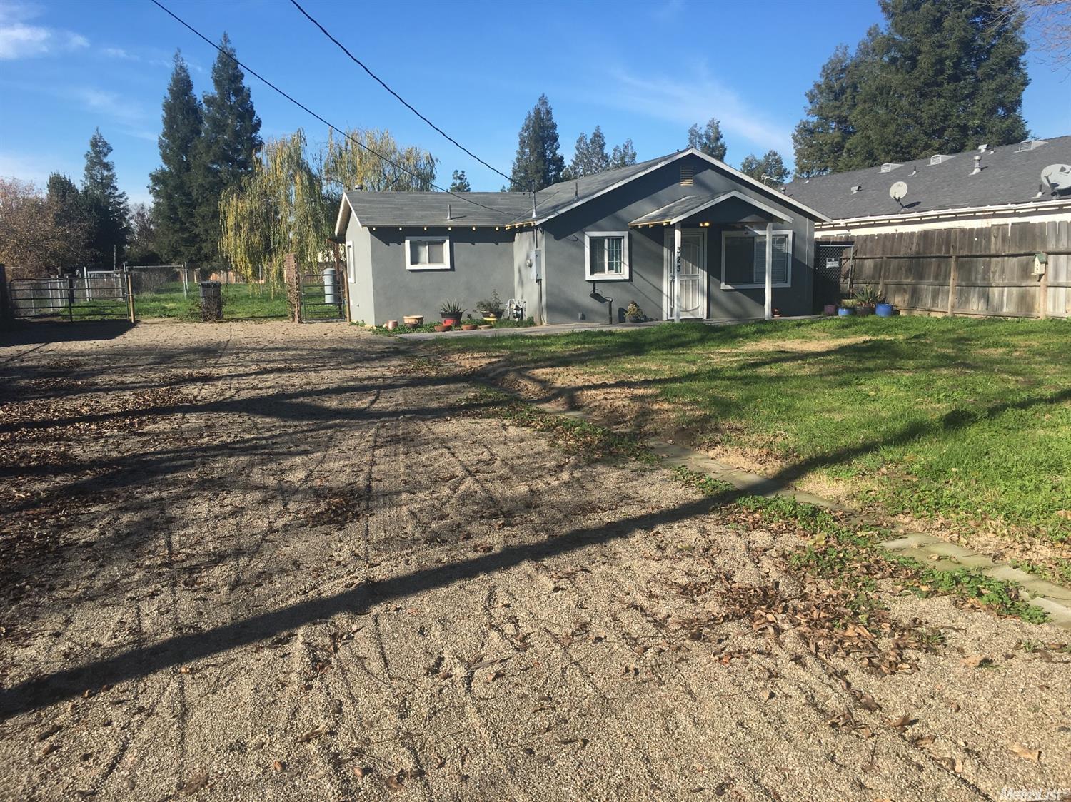 323 Bothun, Turlock, CA 95380 photo 4